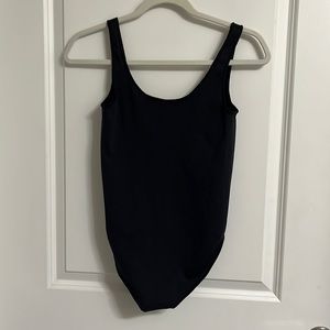 Skims essential scoop neck bodysuit
